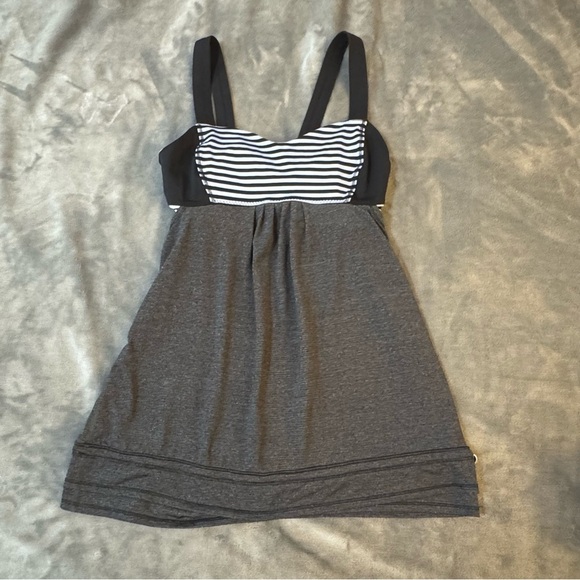 Lululemon Run: Back On Track Tank
Black / Classic Stripe Polar Haze Black - Picture 2 of 8